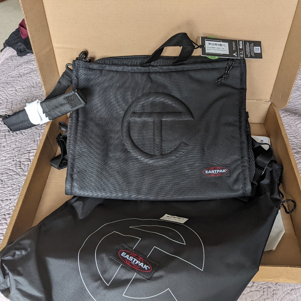 Telfar Eastpak medium